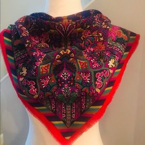 CHALLIS by BIRKSHIRE Large Scarf Made in Italy RN 14750 29”x29” fringe